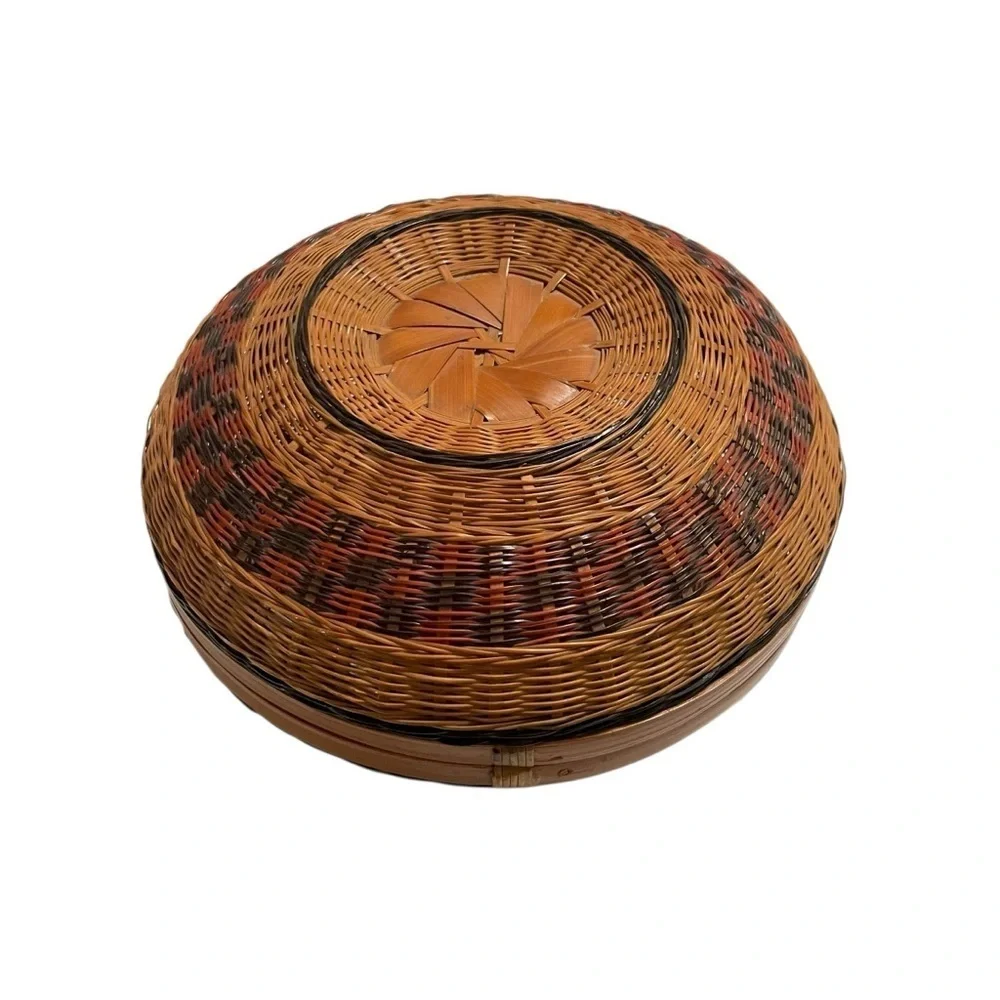Rare Vintage Chinese Woven Bamboo Lidded Basket Round Storage Decor 7”
